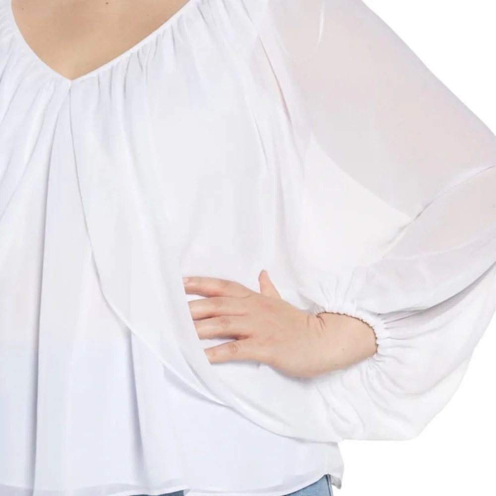 Vince Camuto Breezy Summery White Chiffon Top  - 1X - Picture 3 of 3